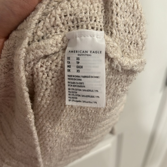 American Eagle Sweater - Picture 4 of 4